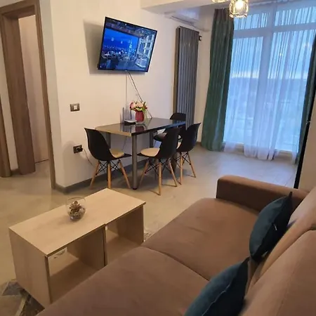 Deluxe Family Studio Beach & Pool Prima Linie La Mare Parking ナボダリ