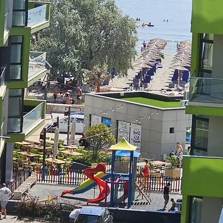 アパート Deluxe Family Studio Beach & Pool Prima Linie La Mare Parking ナボダリ