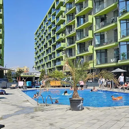 Deluxe Family Studio Beach & Pool Prima Linie La Mare Parking ナボダリ